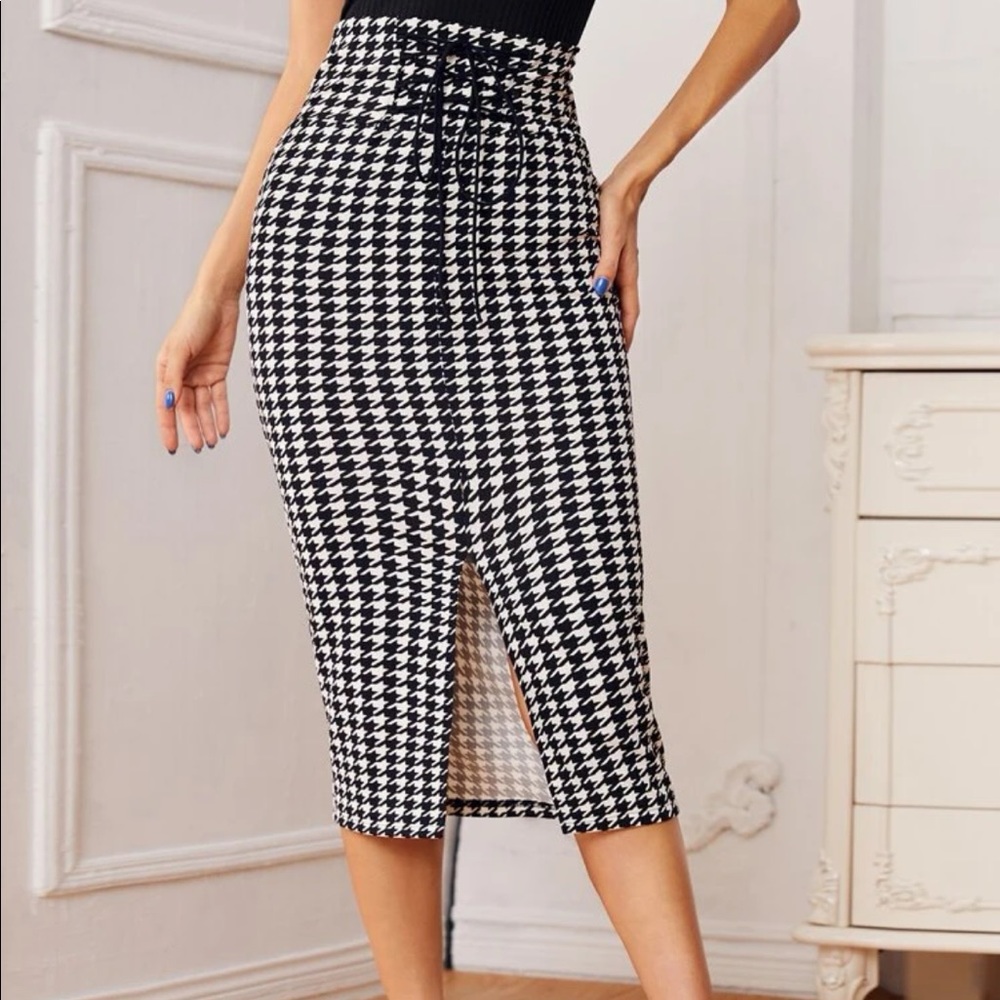 Lace-Up Waist Pencil Skirt